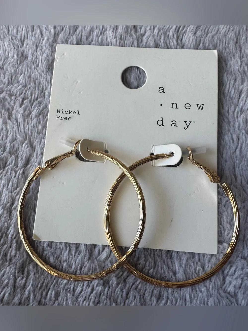 Lot of 6 A New Day Gold Toned Earrings Various Styles - Picture 4 of 10